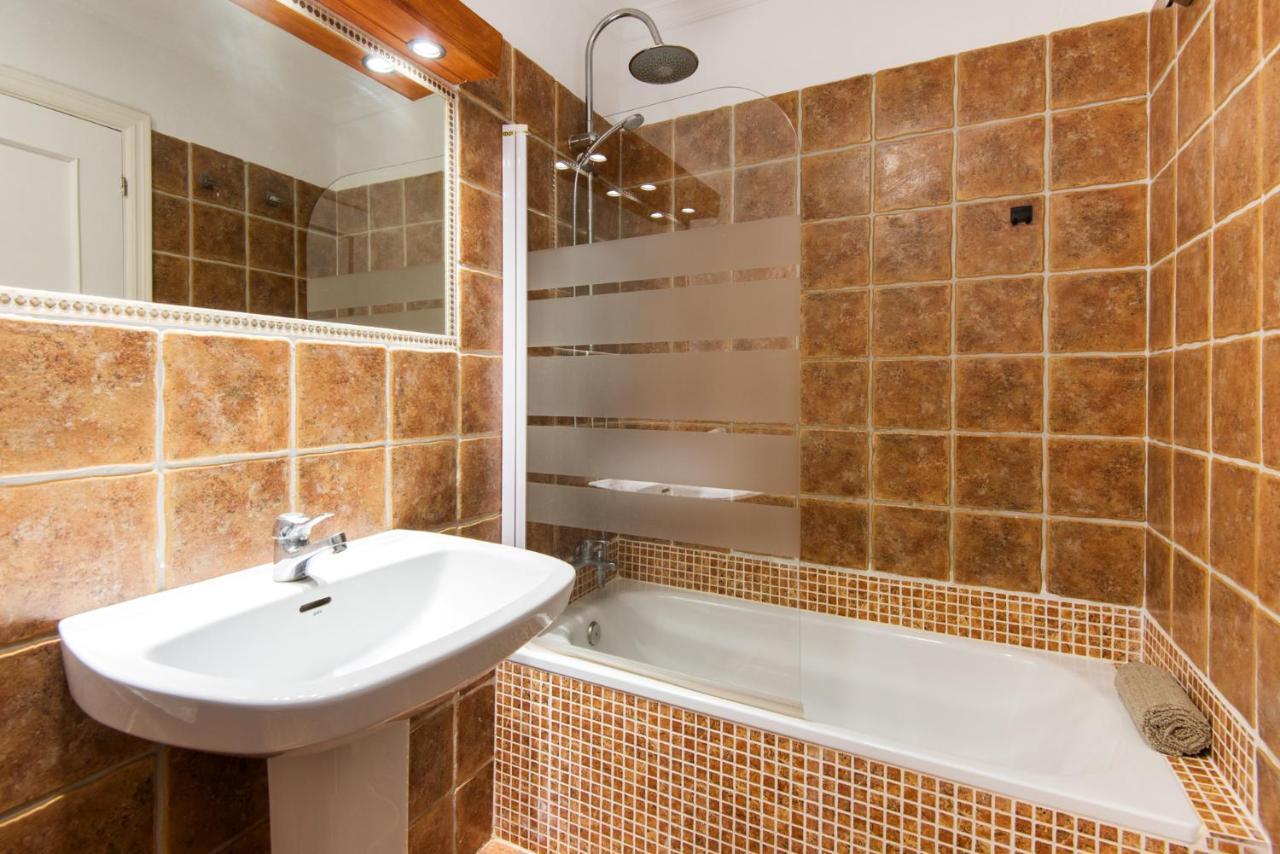 The 1St Corner Central Apartments Malaga Zewnętrze zdjęcie